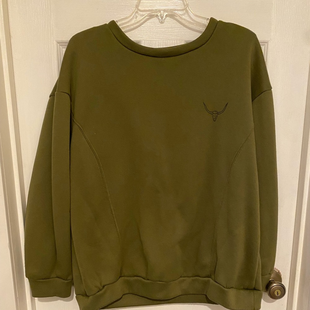 Size 2XL green soft sweatshirt with bull horn by MissLook